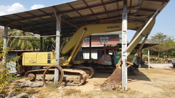 ขาย แบคโฮ KOMATSU PC200-6 มีเล่มทะเบียนแต่ไม่มีชุดโอน เครื่องดี ปั้มดี ช่วงล่างโซ่ไม่สวย ราคาต่อรองได้ครับ ขาย แบคโฮ KOMATSU PC200-6 มีเล่มทะเบียนแต่ไม่มีชุดโอน เครื่องดี ปั้มดี ช่วงล่างโซ่ไม่สวย ราคาต่อรองได้ครับ