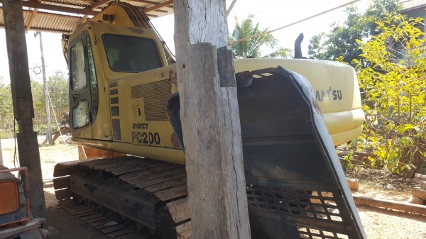 ขาย แบคโฮ KOMATSU PC200-6 มีเล่มทะเบียนแต่ไม่มีชุดโอน เครื่องดี ปั้มดี ช่วงล่างโซ่ไม่สวย ราคาต่อรองได้ครับ ขาย แบคโฮ KOMATSU PC200-6 มีเล่มทะเบียนแต่ไม่มีชุดโอน เครื่องดี ปั้มดี ช่วงล่างโซ่ไม่สวย ราคาต่อรองได้ครับ