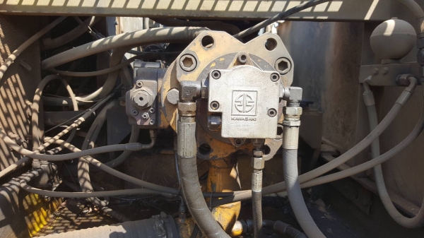 ขาย แบคโฮ KATO HD700 มีเล่มทะเบียน เครื่อง 6D31 ปั้ม K3V ช่วงล่างโซ่หนาแต่ใบแทรคไม่สวย รถใช้งานอยู่ ราคาต่อรองได้ครับ ขาย แบคโฮ KATO HD700 มีเล่มทะเบียน เครื่อง 6D31 ปั้ม K3V ช่วงล่างโซ่หนาแต่ใบแทรคไม่สวย รถใช้งานอยู่ ราคาต่อรองได้ครับ