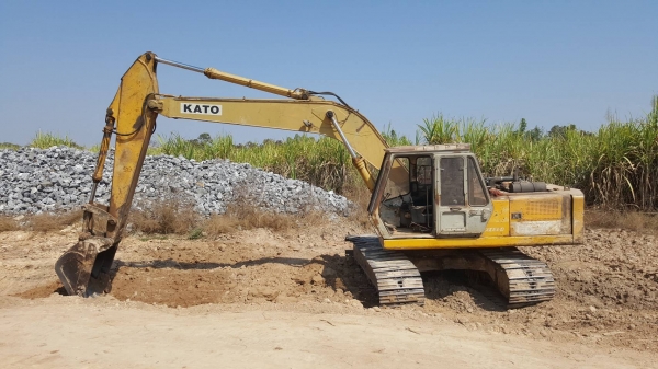 ขาย แบคโฮ KATO HD700 มีเล่มทะเบียน เครื่อง 6D31 ปั้ม K3V ช่วงล่างโซ่หนาแต่ใบแทรคไม่สวย รถใช้งานอยู่ ราคาต่อรองได้ครับ ขาย แบคโฮ KATO HD700 มีเล่มทะเบียน เครื่อง 6D31 ปั้ม K3V ช่วงล่างโซ่หนาแต่ใบแทรคไม่สวย รถใช้งานอยู่ ราคาต่อรองได้ครับ