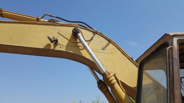 ขาย แบคโฮ KATO HD700 มีเล่มทะเบียน เครื่อง 6D31 ปั้ม K3V ช่วงล่างโซ่หนาแต่ใบแทรคไม่สวย รถใช้งานอยู่ ราคาต่อรองได้ครับ ขาย แบคโฮ KATO HD700 มีเล่มทะเบียน เครื่อง 6D31 ปั้ม K3V ช่วงล่างโซ่หนาแต่ใบแทรคไม่สวย รถใช้งานอยู่ ราคาต่อรองได้ครับ