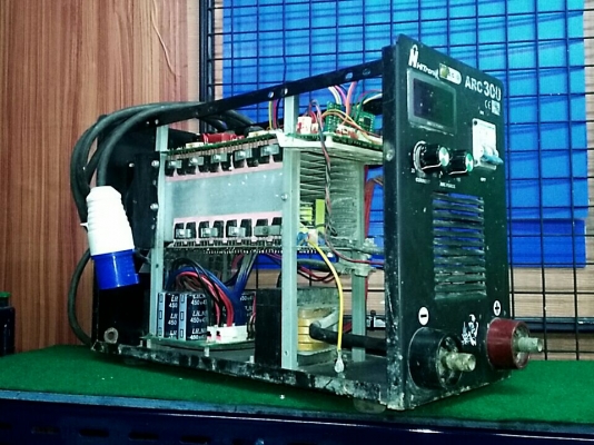 ตู้เชื่อม HITRONIC ARC 300  มือสองของดี