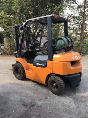 ขายรถฟอร์คลิฟท์ยี่ห้อ TOYOTAรุ่น7FG25