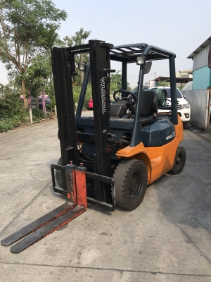 ขายรถฟอร์คลิฟท์ยี่ห้อ TOYOTAรุ่น7FG25