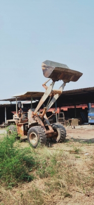 รถตักล้อยาง KOMATSU เอวอ่อน รุ่น 507 เครื่อง4D94-2 สภาพยางดี เครื่องไม่หลวม พร้อมใช้งาน