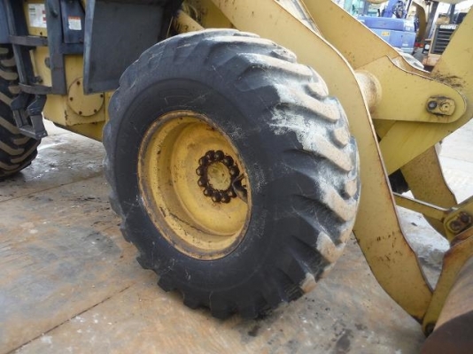 (รับจองล่วงหน้า)รถตักล้อยาง KOMATSU WA100-3 ซีเรียลสูง  ชัวโมงทำงานแค่ 4,XXX  นำเข้าจากญี่ปุ่น สภาพสวยพร้อมใช้  ราคา 950,000 สนใจคลิ๊กที่ 081-989-1989 หรั่งครับ