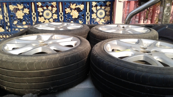 ล้อแม็คส์