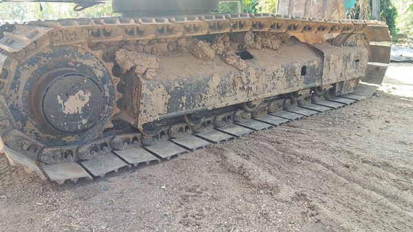 ขาย 500,000 KOBELCO sk 60-5 super ไฟฟ้าครบ เครื่องดี ปั้มแรง เอวแน่น ช่วงล่างเต็ม แอร์หนาว เอกสารอินวอยทร์ รถสวยพร้อมใช้ รถอยู่ นครสวรรค์  090-772-3710 090-772-3708