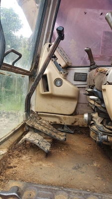 ขาย 655,000 CAT 320 B เอกสารเล่มทะเบียน ไฟฟ้าครบ เครื่องดี ปั๊มแรง เอวแน่น ช่วงล่างเต็ม บูมอาร์มมีปะ รถสีไม่สวย สภาพพร้อมใช้งาน รถอยู่ นครสวรรค์ 090-772-3710 090-772-3708