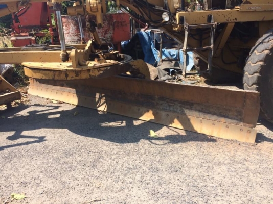 ขาย 1,580,000 รถเกรด CAT 12G ชีเรียล 61 M ซีเรียลสูง 13830 เครื่อง 10 Z ใบมีด 14 ฟุต สภาพสวยเก่านอก เอกสารเล่มทะเบียน รถพร้อมใช้งาน อยู่ สระบุรี  090-772-3710 090-772-3708