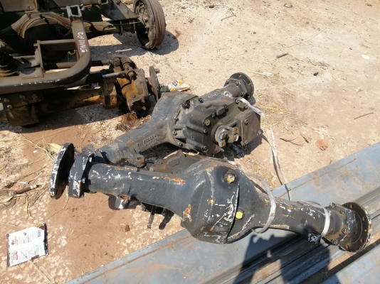 เพลาหน้าหลังรถตัก เพลาหน้าหลังรถตัก