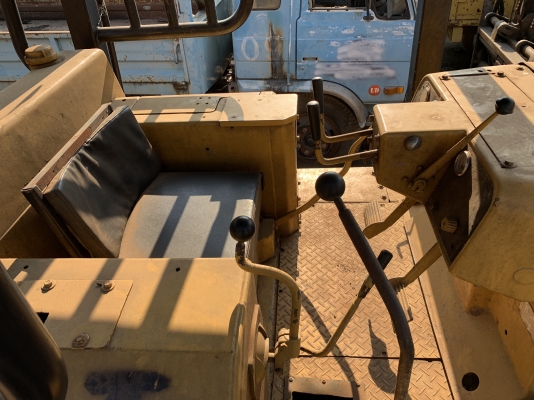 รถดันดิน Caterpillar D6D ตีนไก่ เกียร์ตัด สภาพดี เครื่องดี ช่วงล่างแน่น