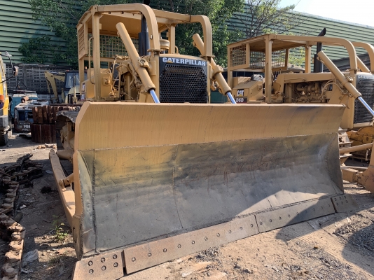 รถดันดิน Caterpillar D6D ตีนเป็ดแต่ใส่แผ่นตีนไก่ เกียร์ตัด สภาพดี เครื่องดี ช่วงล่างแน่น