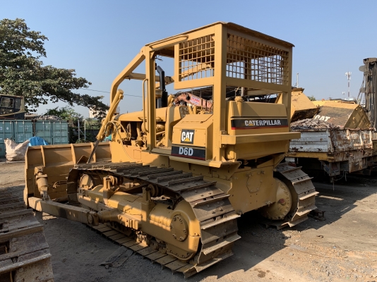 รถดันดิน Caterpillar D6D ตีนเป็ดแต่ใส่แผ่นตีนไก่ เกียร์ตัด สภาพดี เครื่องดี ช่วงล่างแน่น