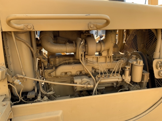 รถดันดิน Caterpillar D6D ตีนเป็ดแต่ใส่แผ่นตีนไก่ เกียร์ตัด สภาพดี เครื่องดี ช่วงล่างแน่น