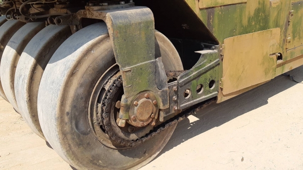 ขาย 245,000 รถบด 9 ล้อ KAWASAKI KR15B เอกสารเล่มทะเบียนภาษีเต็มไม่ขาด เครื่องดี ระบบดี พร้อมใช้งาน รถอยู่ จันทบุรี 090-772-3710 090-772-3708