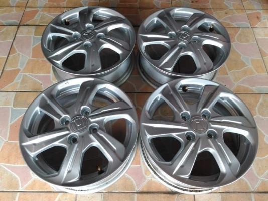 ล้อแม็กเปล่าถอดป้ายแดง Honda Brio Amaze ขอบ 14 ใหม่ๆ ทั้งชุด 3,900.- เทิร์นได้ใส่ฟรี รับบัตร ส่งทั่วไทย