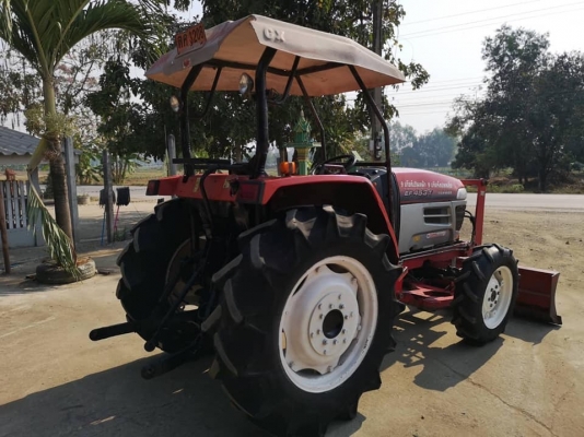 สินค้าเข้าใหม่คะยันม่ารุ่นEF453T  อุปกรณ์ 3 ชิ้น ใบดันหน้า ผาน6 โรตารี่ ราคา265000บาทต่อรองได้ สนใจติดต่อที่ 0906910337 ต้า