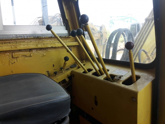 ขายแบคโฮโคมัสสุ PC20 เก่านอกราคา 150,000