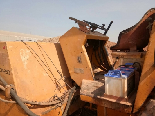 ขายรถบดไดนาแพคล้อหนาม 10 ตันสั่นสะเทือนเอกสารวอยราคา 400,000