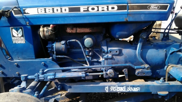 รถไถฟรดอุปกรณ์สามอย่างสนใจสอบถามใด้คับ