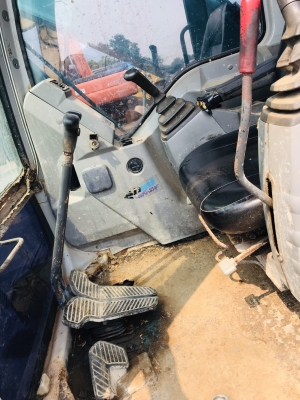 ขาย 980,000 KOBELCO sk 200-6 super yn-08 ไฟฟ้าสมบูรณ์ เครื่องดี ปั้มแรง เอวแน่น ช่วงล่างเต็ม รถสวยพร้อมใช้ เล่มทะเบียน รถอยู่ ปทุมธานี สามโคก 090-772-3710 090-772-3708