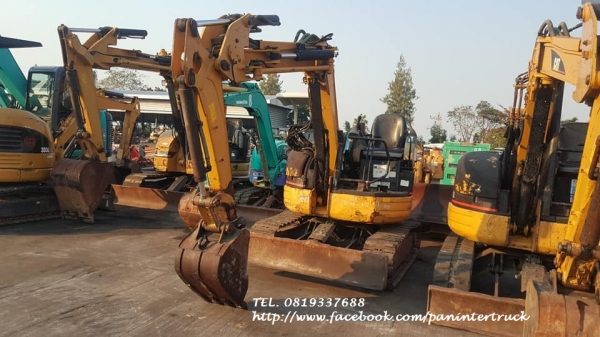 FROM JAPANรถขุดCATERPILLAR-303 /คอนโทรล(สั้น)น้ำมัน /ปั๊มนิ้ว/แทรคเหล็กก๊อปยาง/ มีเอกสารแจ้งจำหน่าย 
