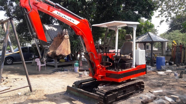 ขายครับ kh30เทียบเท่าpc30 รถใช้งานปกติ