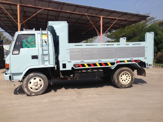 ขายด่วน 6 ล้อดั้ม ISUZU FRR 175 แรง ปี 38 สภาพสวย ขายด่วน 6 ล้อดั้ม ISUZU FRR 175 แรง ปี 38 สภาพสวย