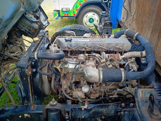 ขายครับ Isuzu NPR 130 แรงปี 47 ยาว 5 เมตร ราคา 470,000 จัดแนนซ์ได้ 400,000 เครื่องดี คัสซีดี เอกสารเ