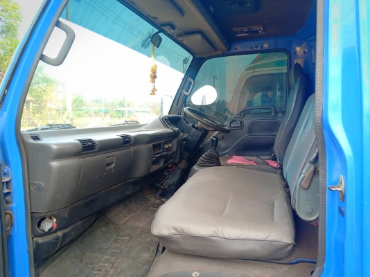 ขายครับ Isuzu NPR 130 แรงปี 47 ยาว 5 เมตร ราคา 470,000 จัดแนนซ์ได้ 400,000 เครื่องดี คัสซีดี เอกสารเ