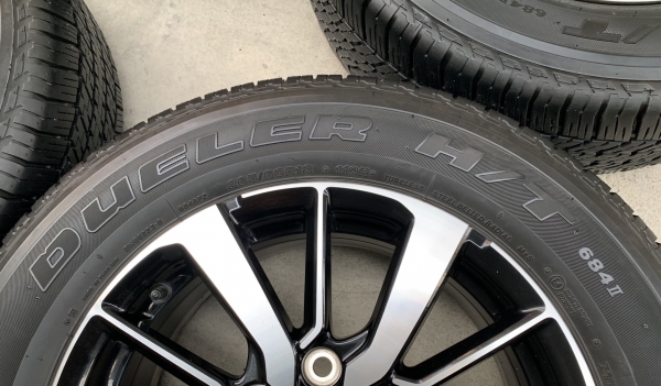 ล้อแม็ก Mitsu All New Pajero Sport ตัวท๊อป ขอบ 18 พร้อมยาง 265-60-18 Bridgestone ปลายปี 17 สภาพดี ดอกยางเต็มๆ