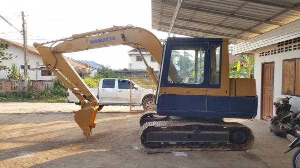 ขาย แบคโฮ KOMATSU PC60-5 เครื่องดี ปั้มดี ช่วงล่างเต็ม รถเช็คไว้พร้อมใช้งานครับ ขาย แบคโฮ KOMATSU PC60-5 เครื่องดี ปั้มดี ช่วงล่างเต็ม รถเช็คไว้พร้อมใช้งานครับ