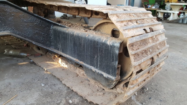 ขาย แบคโฮ KOMATSU PC60-5 เครื่องดี ปั้มดี ช่วงล่างเต็ม รถเช็คไว้พร้อมใช้งานครับ ขาย แบคโฮ KOMATSU PC60-5 เครื่องดี ปั้มดี ช่วงล่างเต็ม รถเช็คไว้พร้อมใช้งานครับ