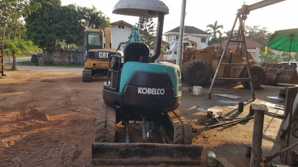 ขาย แบคโฮ KOBELCO SK30-SR ซื้อเก่านอกมา มีไลน์แย็ก เครื่องดี ปั้มนิ้ว มีใบอินวอยซ์ รถพร้อมใช้งาน ราคาต่อรองได้