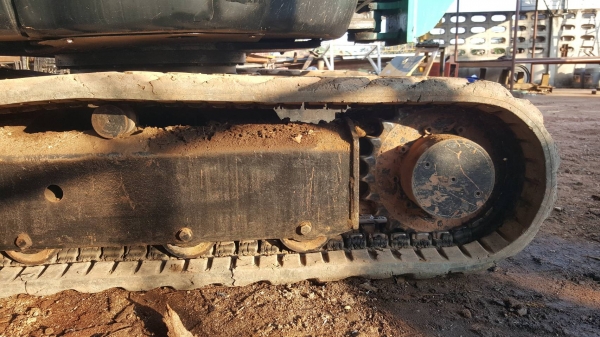 ขาย แบคโฮ KOBELCO SK30-SR ซื้อเก่านอกมา มีไลน์แย็ก เครื่องดี ปั้มนิ้ว มีใบอินวอยซ์ รถพร้อมใช้งาน ราคาต่อรองได้