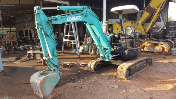 ขาย แบคโฮ KOBELCO SK30-SR ซื้อเก่านอกมา มีไลน์แย็ก เครื่องดี ปั้มนิ้ว มีใบอินวอยซ์ รถพร้อมใช้งาน ราคาต่อรองได้