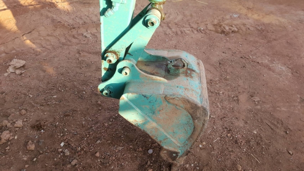 ขาย แบคโฮ KOBELCO SK30-SR ซื้อเก่านอกมา มีไลน์แย็ก เครื่องดี ปั้มนิ้ว มีใบอินวอยซ์ รถพร้อมใช้งาน ราคาต่อรองได้