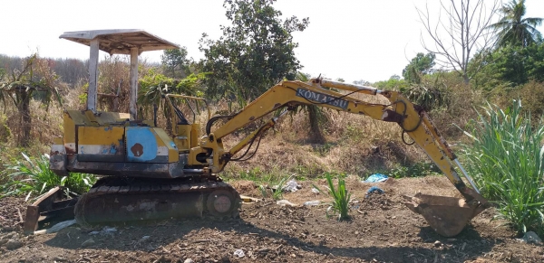 ขายแบคโฮโคมัสสุ PC10-6 ราคา 95,000 ขายแบคโฮโคมัสสุ PC10-6 ราคา 95,000