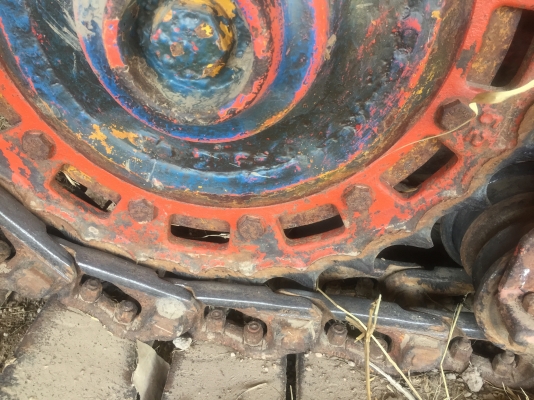 ขายด่วน รถเกี่ยวข้าว พรกินรีการช่าง Super JUMBO พร้อมใช้งานได้เลย เครื่อง JO8C - 260 HP ปั๊มอิตั้น 22 ช่วงล่างตัวเดิน 200 แน่นพร้อมใช้งานได้เลยครับ ขายด่วน รถเกี่ยวข้าว พรกินรีการช่าง Super JUMBO พร้อมใช้งานได้เลย เครื่อง JO8C - 260 HP ปั๊มอิตั้น 22 ช่วงล่างตัวเดิน 200 แน่นพร้อมใช้งานได้เลยครับ