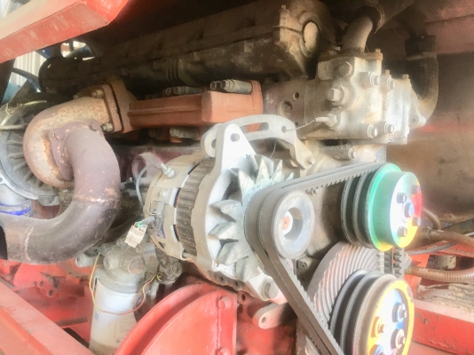 ขายด่วน รถเกี่ยวข้าว พรกินรีการช่าง Super JUMBO พร้อมใช้งานได้เลย เครื่อง JO8C - 260 HP ปั๊มอิตั้น 22 ช่วงล่างตัวเดิน 200 แน่นพร้อมใช้งานได้เลยครับ ขายด่วน รถเกี่ยวข้าว พรกินรีการช่าง Super JUMBO พร้อมใช้งานได้เลย เครื่อง JO8C - 260 HP ปั๊มอิตั้น 22 ช่วงล่างตัวเดิน 200 แน่นพร้อมใช้งานได้เลยครับ