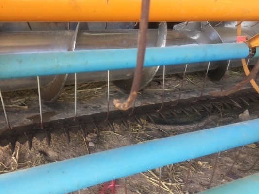 ขายด่วน รถเกี่ยวข้าว พรกินรีการช่าง Super JUMBO พร้อมใช้งานได้เลย เครื่อง JO8C - 260 HP ปั๊มอิตั้น 22 ช่วงล่างตัวเดิน 200 แน่นพร้อมใช้งานได้เลยครับ ขายด่วน รถเกี่ยวข้าว พรกินรีการช่าง Super JUMBO พร้อมใช้งานได้เลย เครื่อง JO8C - 260 HP ปั๊มอิตั้น 22 ช่วงล่างตัวเดิน 200 แน่นพร้อมใช้งานได้เลยครับ