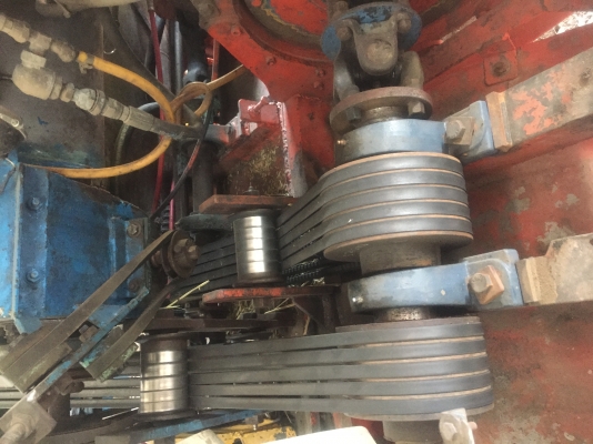 ขายด่วน รถเกี่ยวข้าว พรกินรีการช่าง Super JUMBO พร้อมใช้งานได้เลย เครื่อง JO8C - 260 HP ปั๊มอิตั้น 22 ช่วงล่างตัวเดิน 200 แน่นพร้อมใช้งานได้เลยครับ ขายด่วน รถเกี่ยวข้าว พรกินรีการช่าง Super JUMBO พร้อมใช้งานได้เลย เครื่อง JO8C - 260 HP ปั๊มอิตั้น 22 ช่วงล่างตัวเดิน 200 แน่นพร้อมใช้งานได้เลยครับ