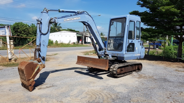 รถขุดมิตซูบิชิ 三菱 Mitsubishi MM35B เก่าญี่ปุ่น