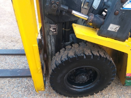 ขายรถยก TCM FD25 Z3 เครื่องดีเซล C240  เสาสูง 3.50 เมตร ยกได้ 2.5 ตัน เกียร์ออโต้ รถนอกนำเข้า ติดต่อ 098-7962549