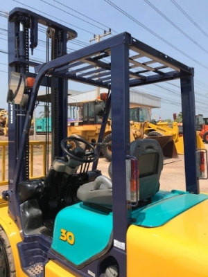 ขายรถฟอร์คลิฟต์ KOMATSU FD30T-12 รถนอกนำเข้าเองจากญี่ปุ่น สภาพสวยพร้อมใช้ มีVDOการทำงานครับ
