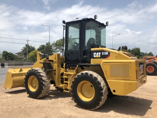 ขายรถตักล้อยาง CAT 910H (เทียบเท่า WA100-6) ปี 2010 นำเข้าเองจากญี่ปุ่น สภาพสวยพร้อมใช้ มีVDOการทำงานครับ ขายรถตักล้อยาง CAT 910H (เทียบเท่า WA100-6) ปี 2010 นำเข้าเองจากญี่ปุ่น สภาพสวยพร้อมใช้ มีVDOการทำงานครับ