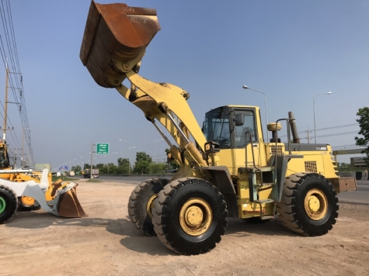 ขายรถตักล้อยาง KOMATSU WA400-3 นำเข้าเองจากญี่ปุ่น สภาพสวยพร้อมใช้ มีVDOการทำงานครับ