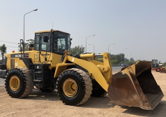 ขายรถตักล้อยาง KOMATSU WA380-5 นำเข้าเองจากญี่ปุ่น สภาพสวยพร้อมใช้ มีVDOการทำงานครับ