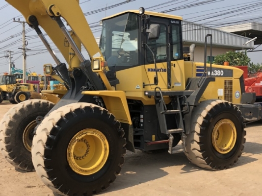 ขายรถตักล้อยาง KOMATSU WA380-5 นำเข้าเองจากญี่ปุ่น สภาพสวยพร้อมใช้ มีVDOการทำงานครับ